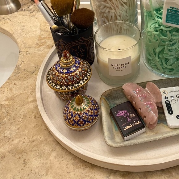 Hand-painted Thai Ceramic Trinket Dish! 🥰 - Picture 2 of 5